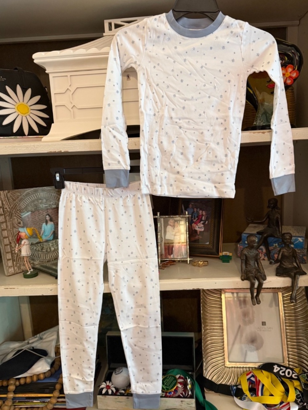 LAKE kids long sleeve shirt pants pajamas dusty blue snowflakes sz 7